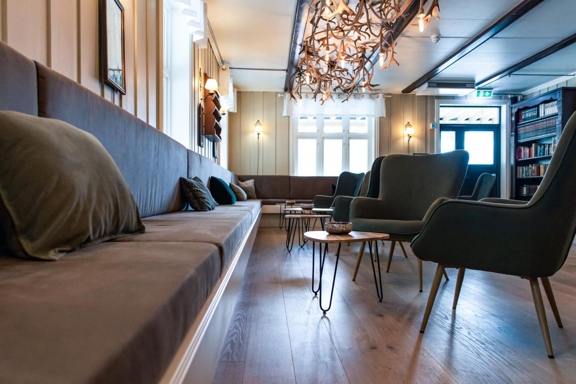 Heartbreak Hotel Nedre Heidal Buitenkant foto